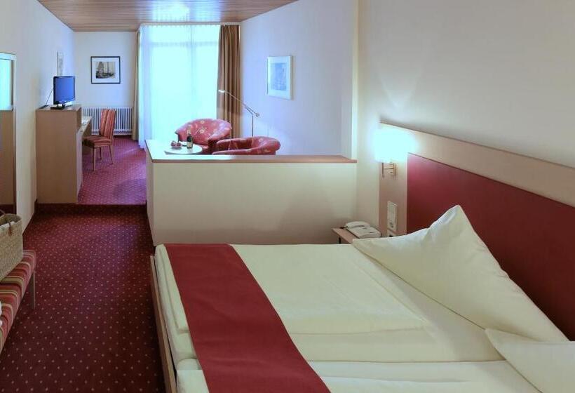 غرفة قياسية, Hirschen