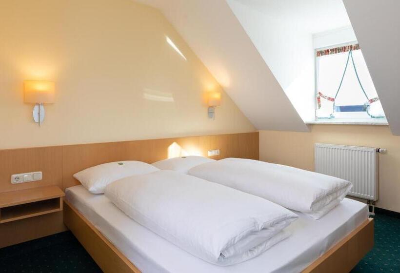 Номер Стандарт Индивидуальный, Landhotel Huberhof