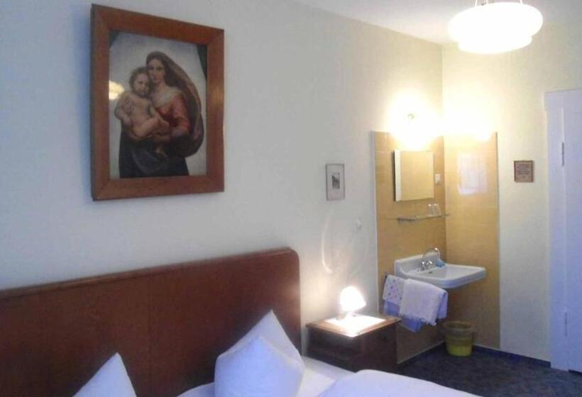 غرفة قياسية حمام مشترك, Krone