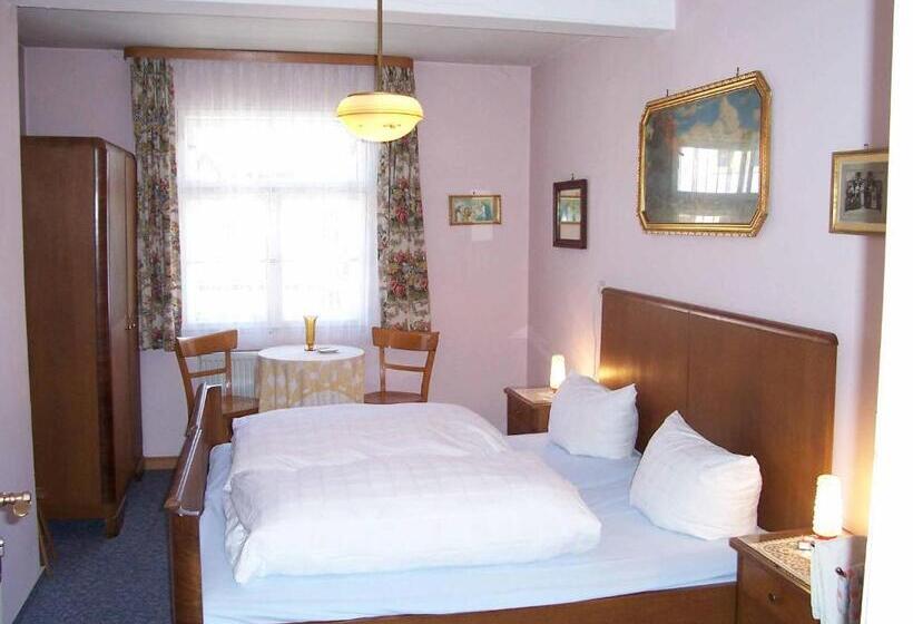 غرفة قياسية حمام مشترك, Krone