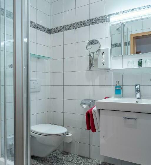 スタンダードルーム, Neuer Am See