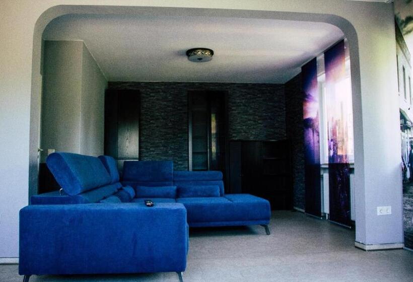 Апартаменты 1 Спальня с Террасой, Restaurant Kolpinghaus