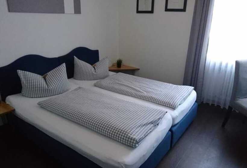 Семейный Номер, Restaurant Kolpinghaus