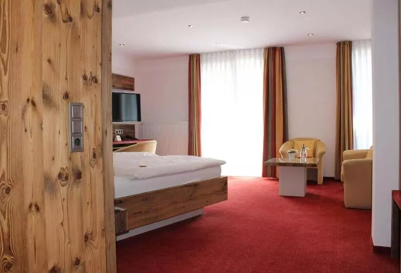 Deluxe-huone Parveke, Salinensee