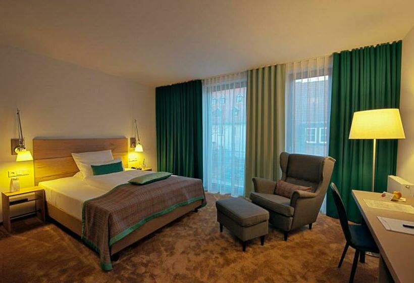 带特大床的标准间, Stadtpalais