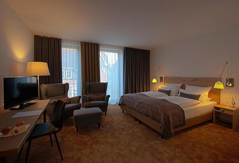 豪华房间, Stadtpalais