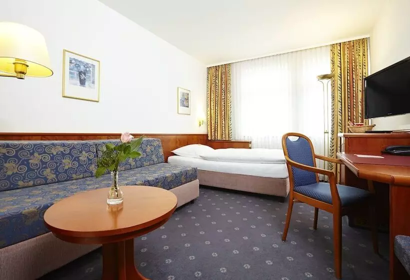 اتاق راحتی یک تخته, Trans World Hotel Columbus