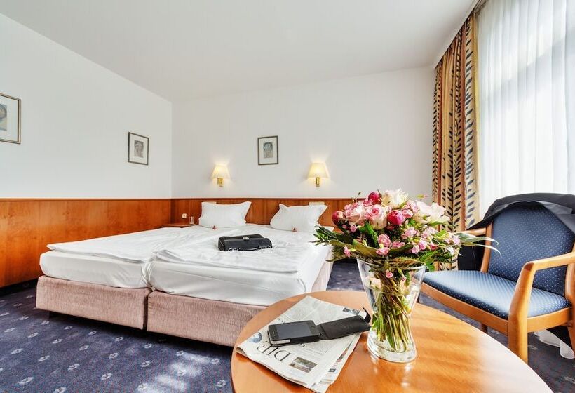 Номер Комфорт, Trans World Hotel Columbus