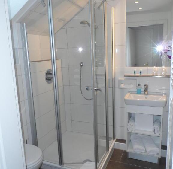 스탠다드 룸, Waldquelle