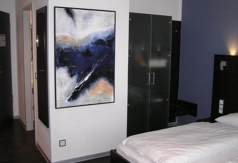 Номер Стандарт Трехместный, Zur Promenade