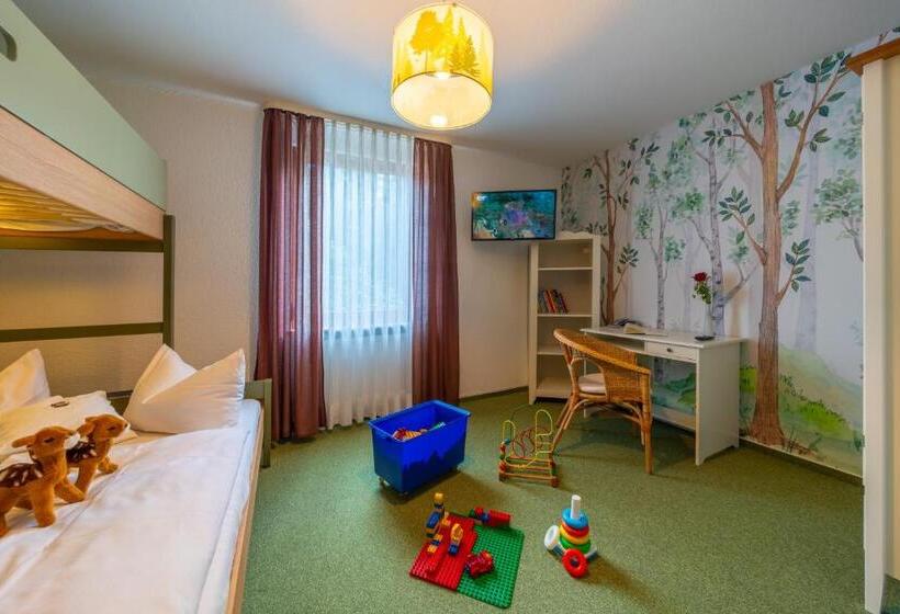 Семейный Номер, Landhotel Salmen