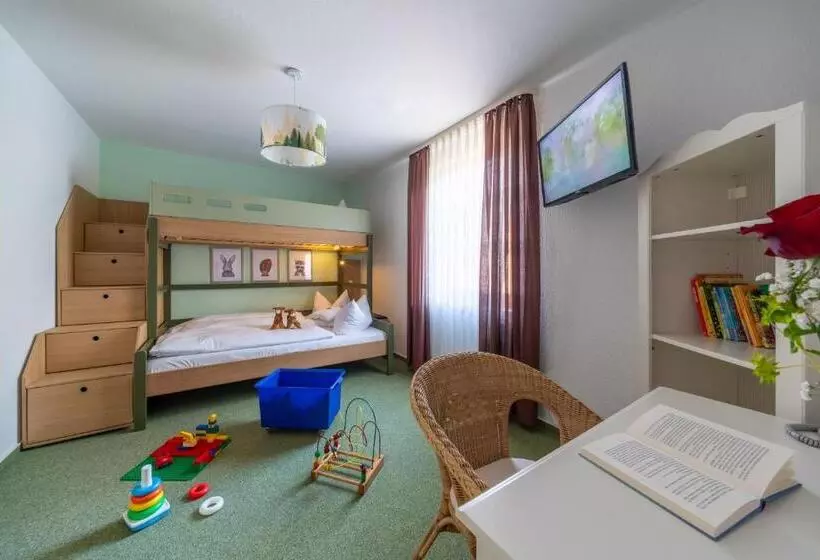 اتاق خانوادگی, Landhotel Salmen