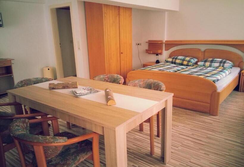 Апартаменты 2 Спальни, Naturkost Hotel Harz