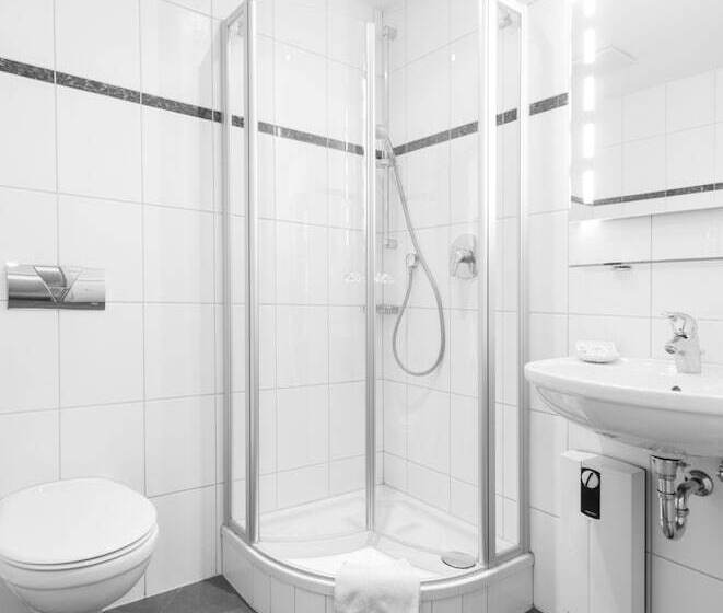 منزل غرفة نوم واحدة, Rheinterrassen Hotel Café Restaurant