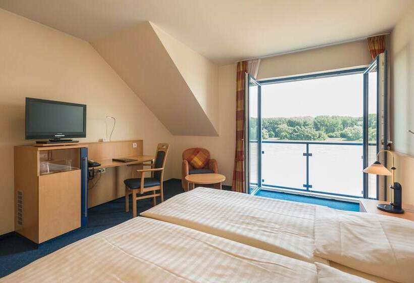 منزل غرفة نوم واحدة, Rheinterrassen Hotel Café Restaurant