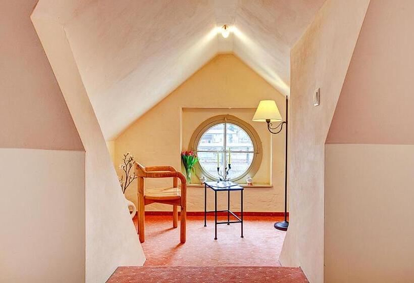 コンフォートルーム, Stadthotel Detmold