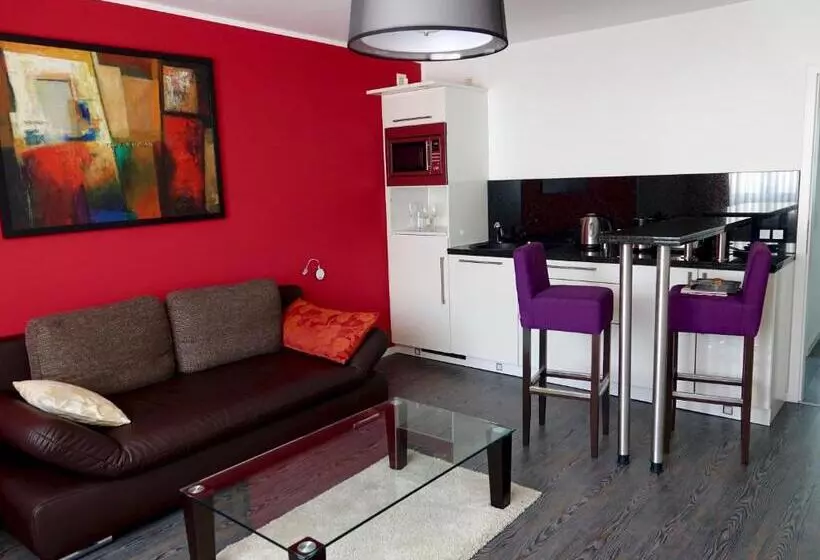 Huoneisto 1 Makuuhuone, Stadthotel Langenfeld