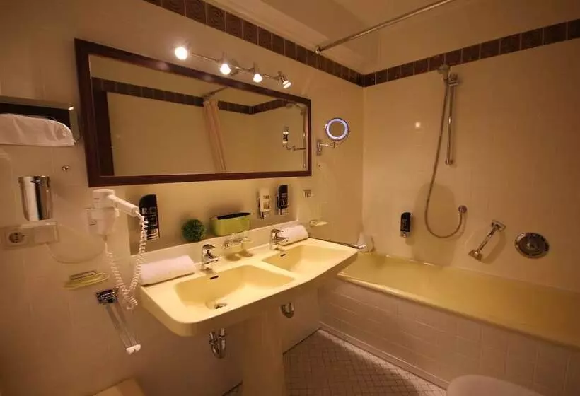 اتاق استاندارد با بالکن, Almhotel Pinter Superior