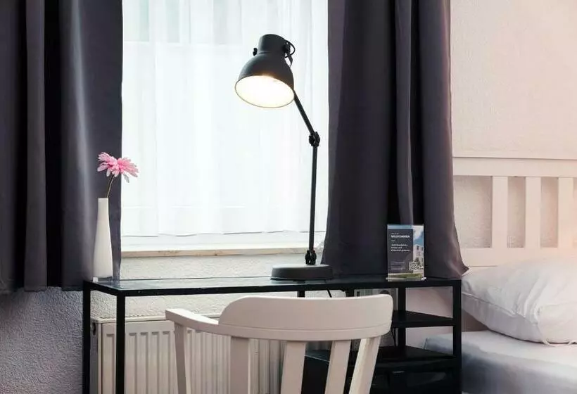 Quarto standart individual, Am Park
