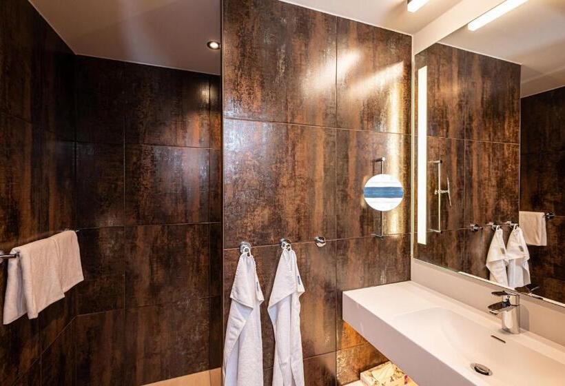 Quarto Familiar, Am Park