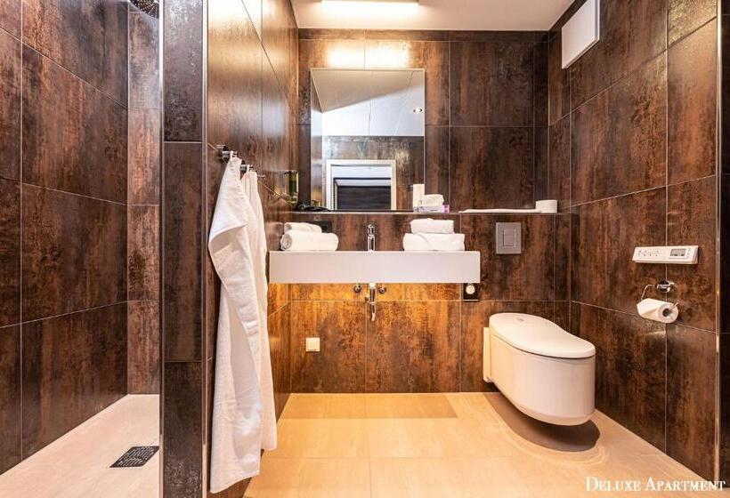 Quarto Familiar, Am Park
