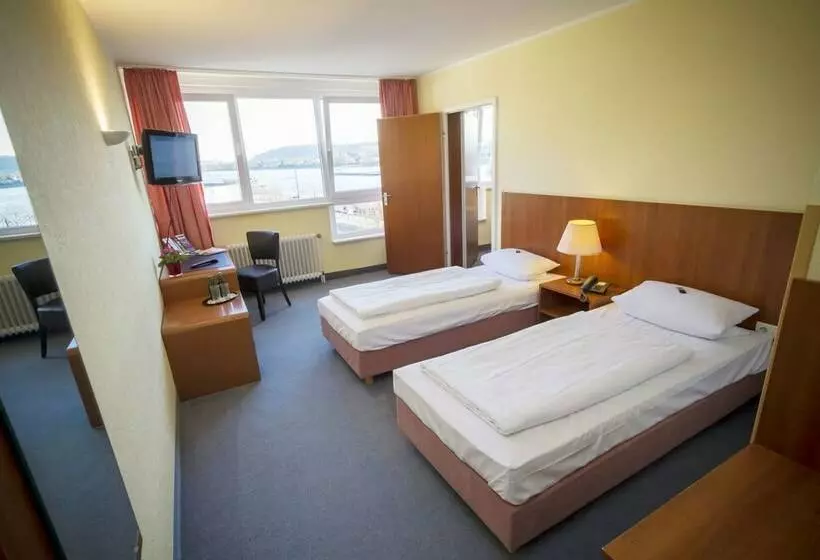 ファミリールーム, Baynunah Hotel Drachenfels