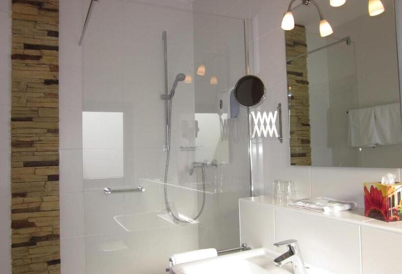 Номер Стандарт, Der Schützenhof