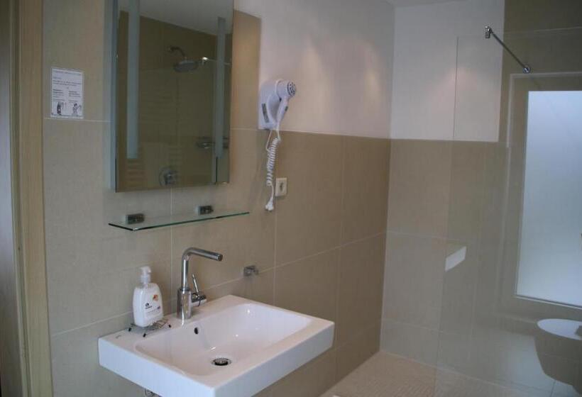 اتاق استاندارد, Garten