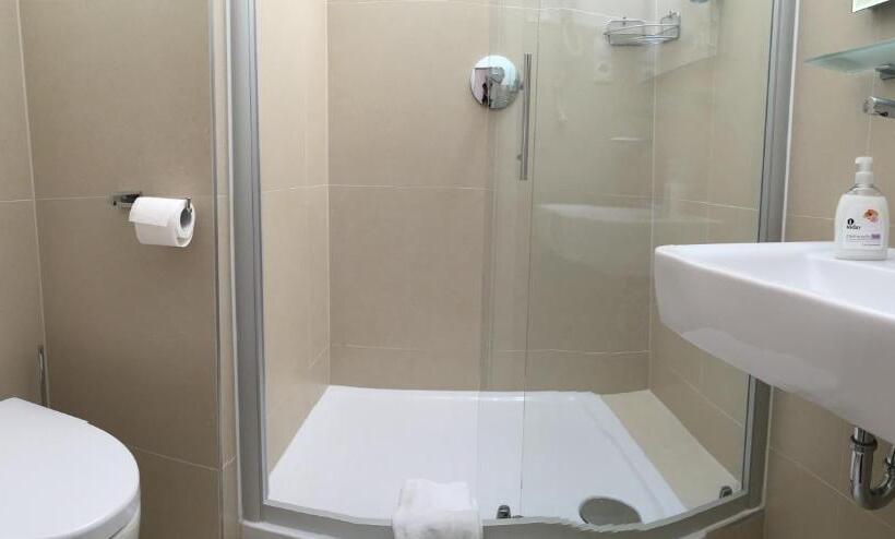 اتاق استاندارد یک نفره, Garten