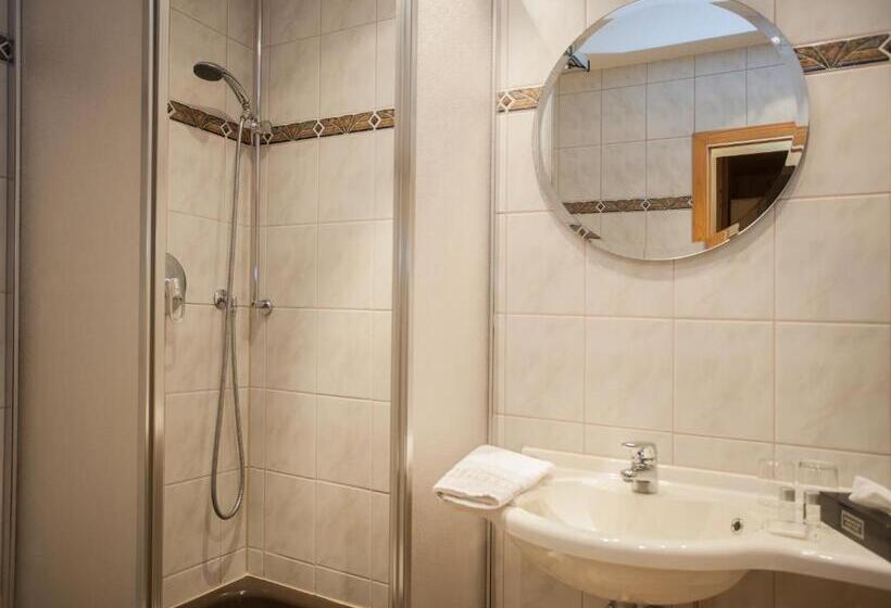 Номер Стандарт, Hessenhof