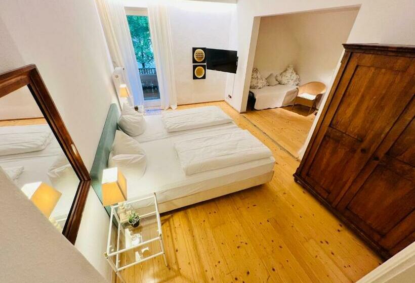 Номер Стандарт, Kolbergarten