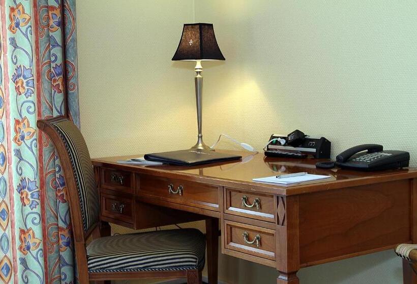 Habitació Estàndard, Lindemann