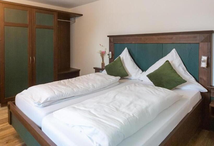 Standard Room, Restaurant Auerhahn