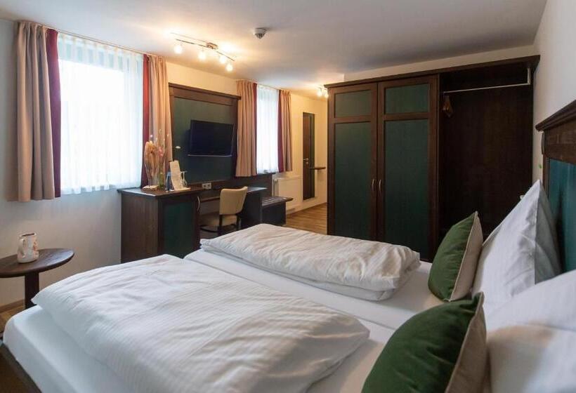 Standard Room, Restaurant Auerhahn