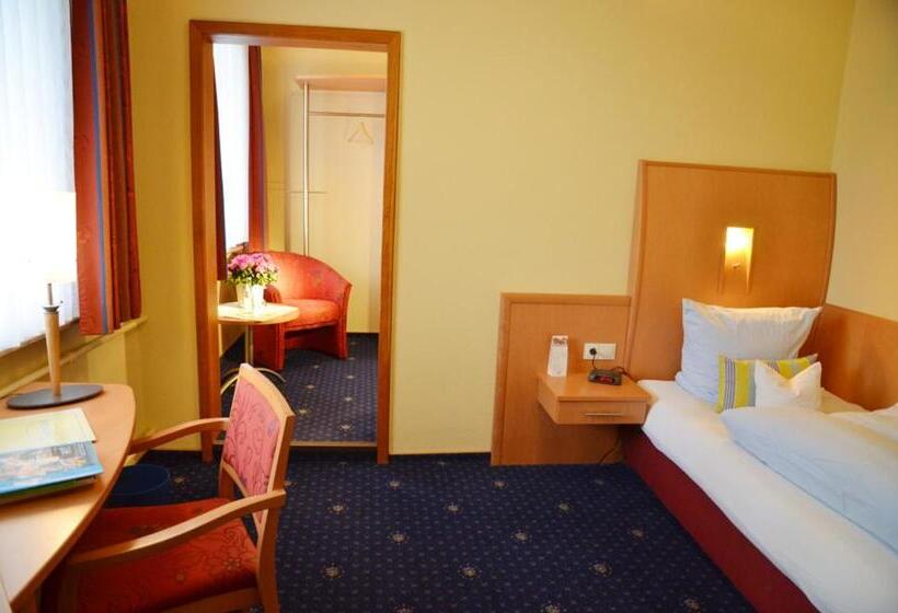 スタンダードシングルルーム, Tannenheim