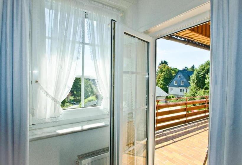 اتاق استاندارد, Waldrausch