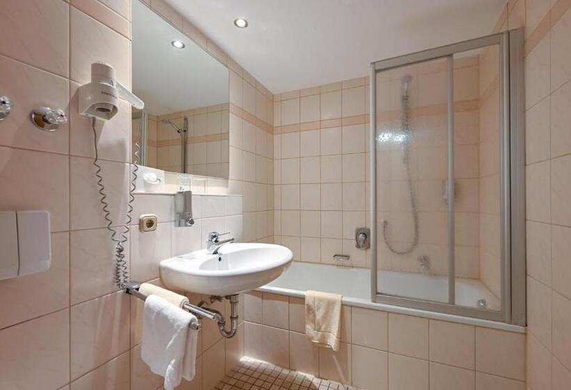 اتاق استاندارد, Weinbauer