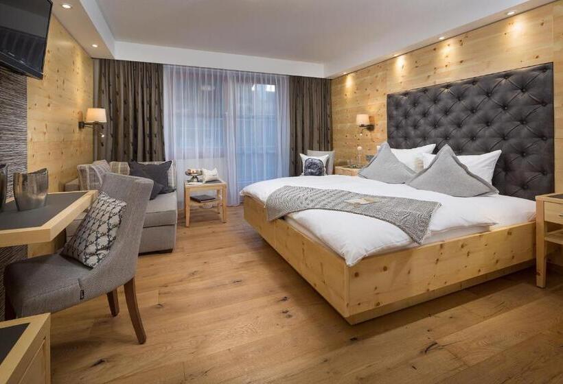 اتاق لوکس سه تخته, Weinbauer