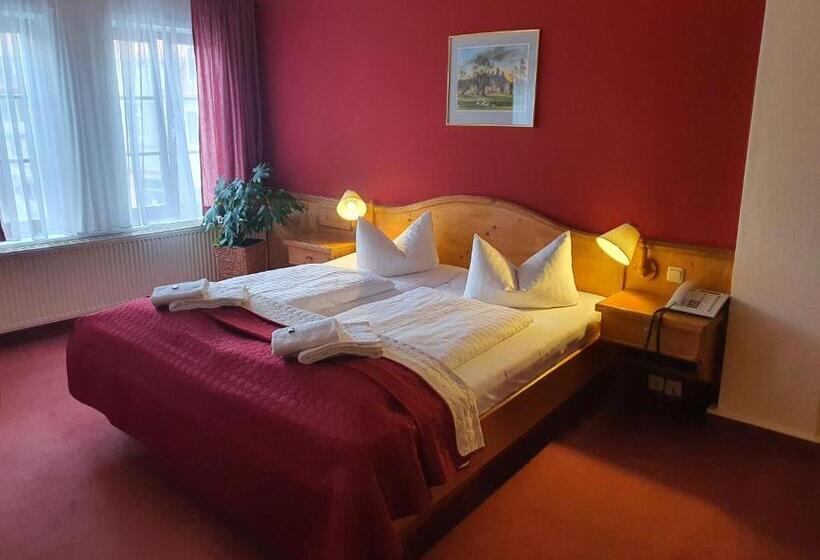 스탠다드 룸, Zur Goldenen Sonne