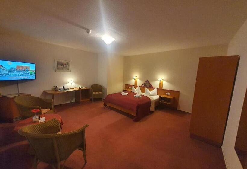 스탠다드 룸, Zur Goldenen Sonne