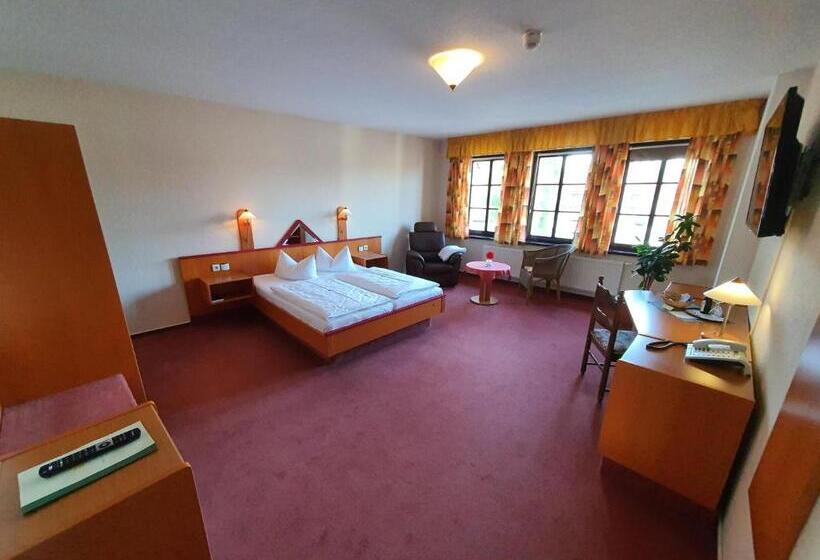 스탠다드 룸, Zur Goldenen Sonne