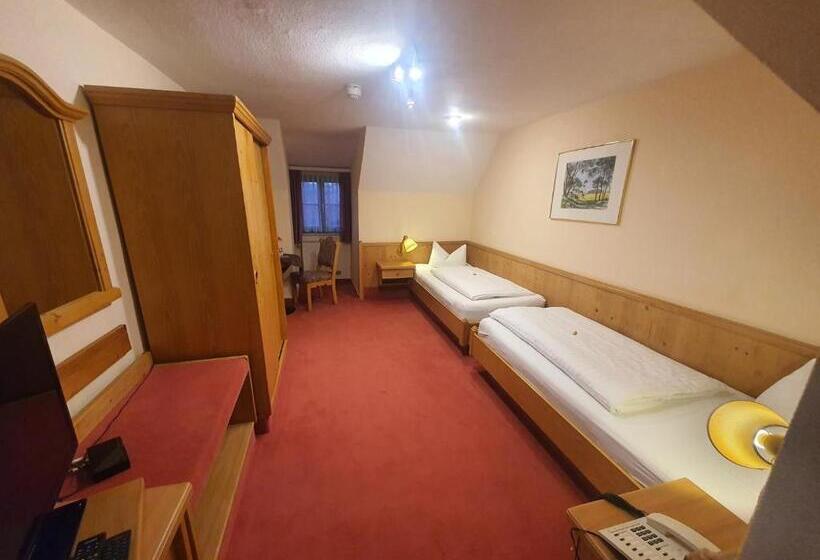 스탠다드 룸, Zur Goldenen Sonne