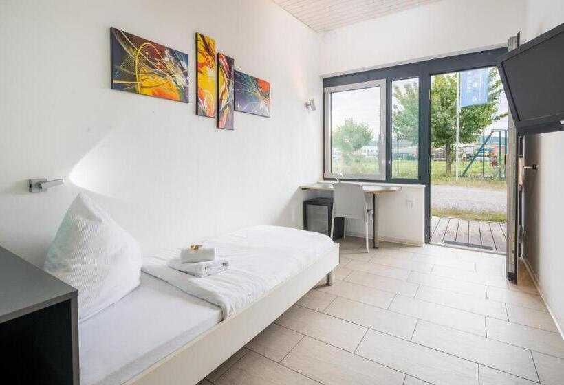 غرفة قياسية فردية, Sport Arena