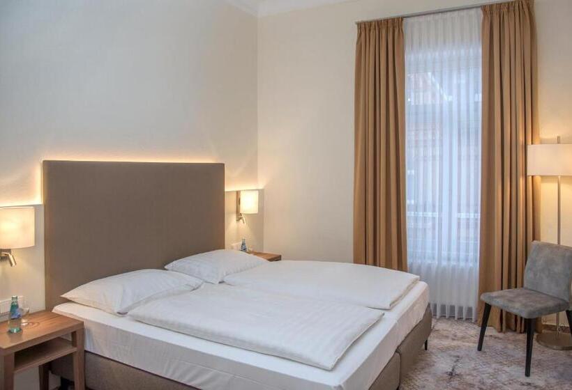 コンフォートルーム, Villa Am Kurpark