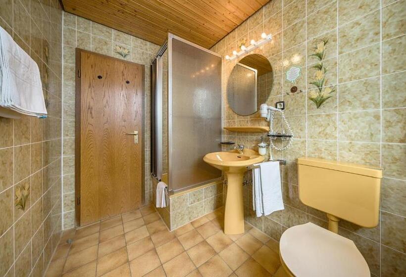 Quarto Superior com Balcão, Zur Traube Schwarzwaldhotel & Restaurant Am Titisee