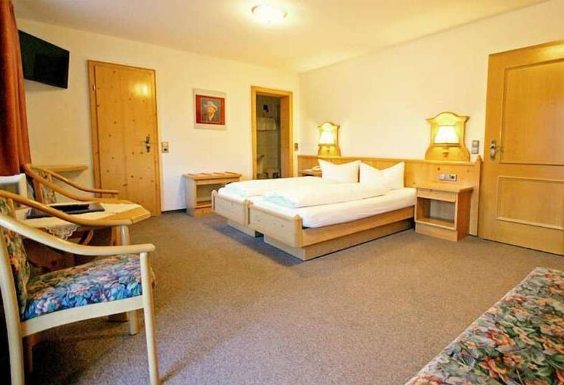 Quarto Superior com Balcão, Zur Traube Schwarzwaldhotel & Restaurant Am Titisee