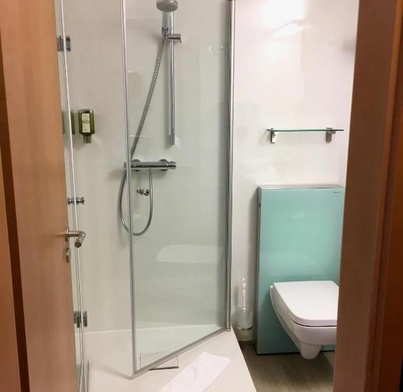 スーペリアールーム, Alt Warburg