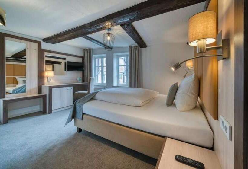 חדר סטנדרט יחיד, Am Fischmarkt