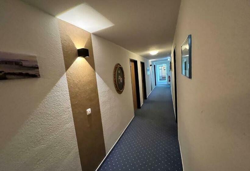 اتاق استاندارد, Am Klieversberg