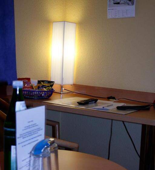 اتاق استاندارد یک نفره, Am Klieversberg